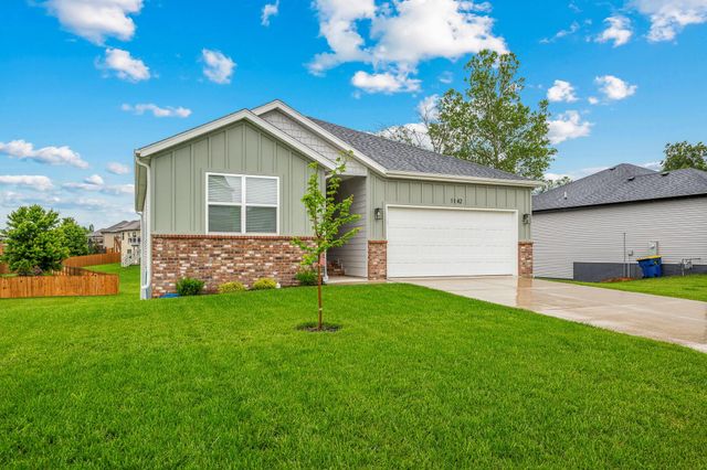 1142 S Broadview Avenue, Springfield, MO 65802