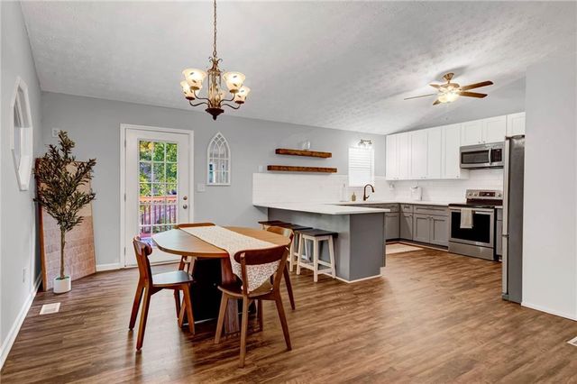 2361 Skyline Ridge Drive, Lithia Springs, GA 30122