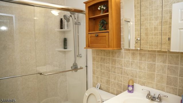 118 Devonshire Ct, Hillsborough Twp., NJ 08844