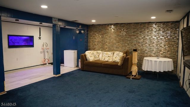 118 Devonshire Ct, Hillsborough Twp., NJ 08844