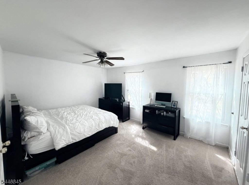 118 Devonshire Ct, Hillsborough Twp., NJ 08844 — photo 3