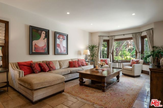 402 11th Street, Santa Monica, CA 90402