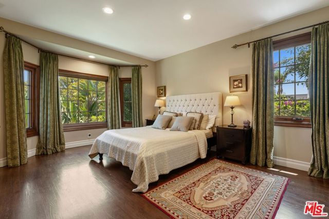 402 11th Street, Santa Monica, CA 90402