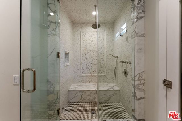 402 11th Street, Santa Monica, CA 90402