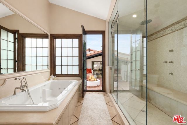 402 11th Street, Santa Monica, CA 90402
