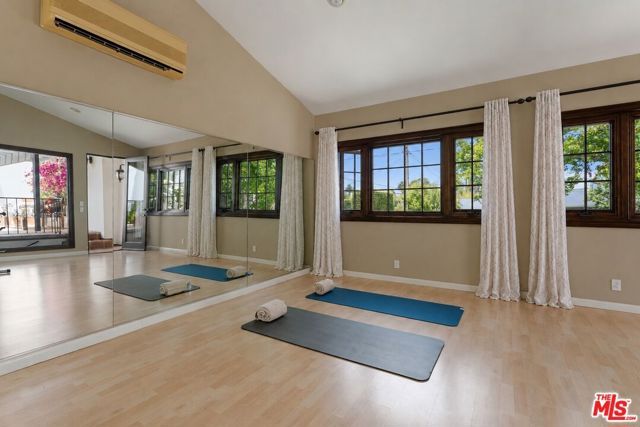 402 11th Street, Santa Monica, CA 90402