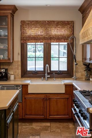 402 11th Street, Santa Monica, CA 90402