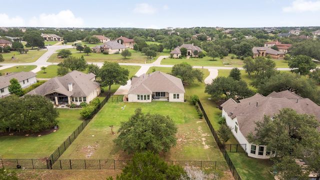 530 Hawthorne LOOP, Driftwood, TX 78619