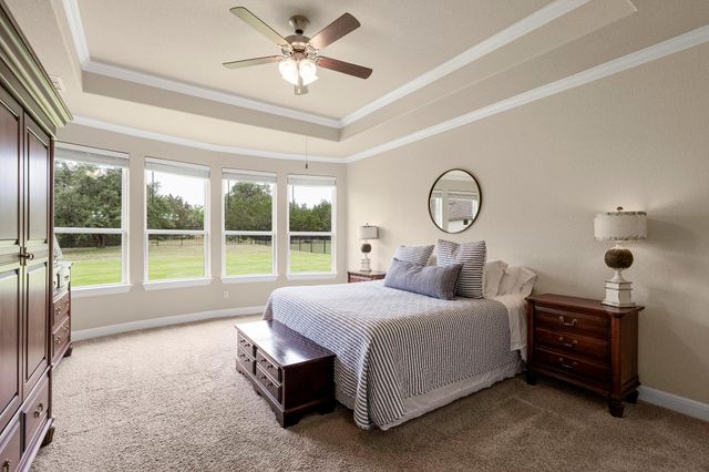 530 Hawthorne LOOP, Driftwood, TX 78619