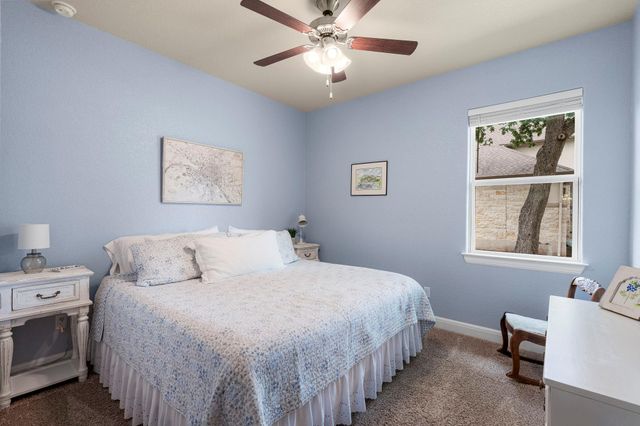 530 Hawthorne LOOP, Driftwood, TX 78619