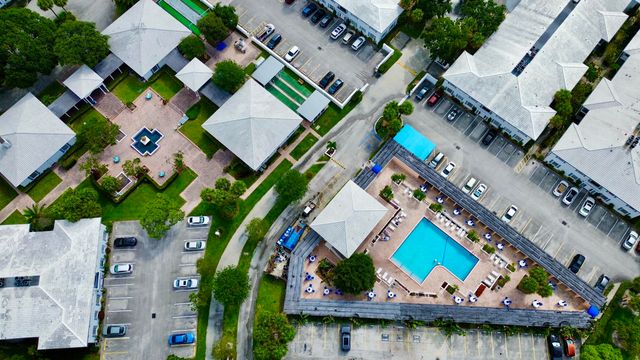 2161 NE 68th Street 332, Fort Lauderdale, FL 33308
