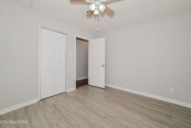 2305 Ridgecrest Drive, Knoxville, TN 37918