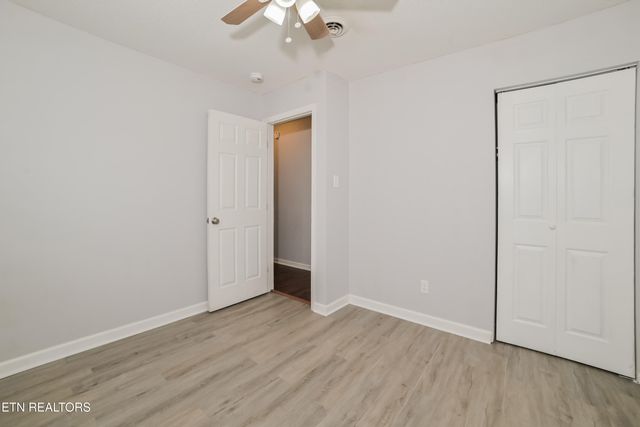 2305 Ridgecrest Drive, Knoxville, TN 37918