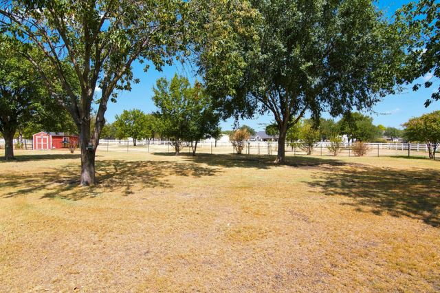 1836 Willow Springs Court, Haslet, TX 76052