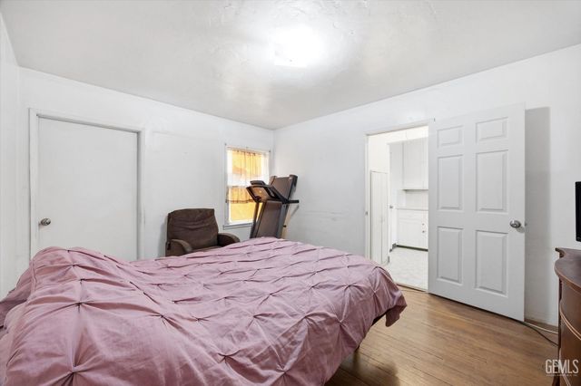 1200 2nd Street, Bakersfield, CA 93304