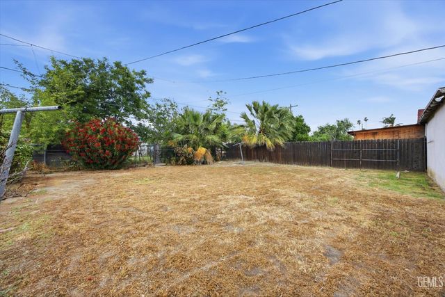 1200 2nd Street, Bakersfield, CA 93304