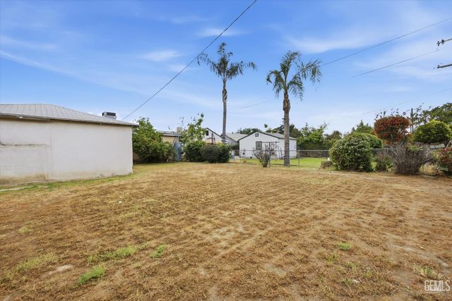 1200 2nd Street, Bakersfield, CA 93304