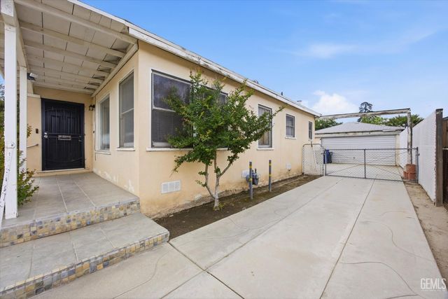 1200 2nd Street, Bakersfield, CA 93304