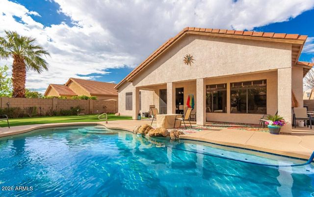 7319 W Surrey Avenue, Peoria, AZ 85381