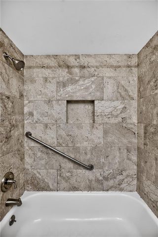 3677 San Simeon Circle, Weston, FL 33331