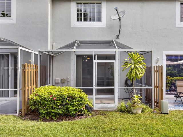 3677 San Simeon Circle, Weston, FL 33331