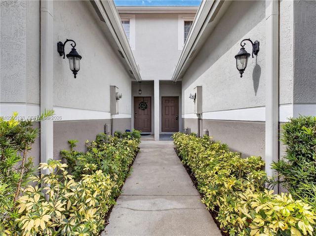 3677 San Simeon Circle, Weston, FL 33331