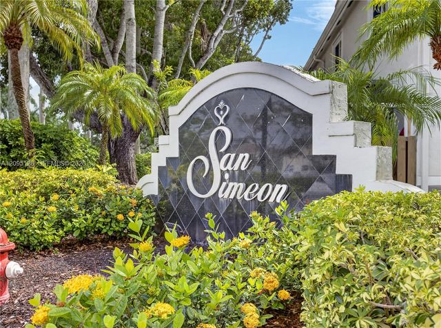 3677 San Simeon Circle, Weston, FL 33331