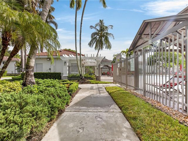 3677 San Simeon Circle, Weston, FL 33331