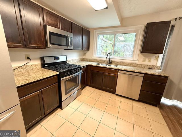1220 Kennesaw Trace Court NW, Kennesaw, GA 30144