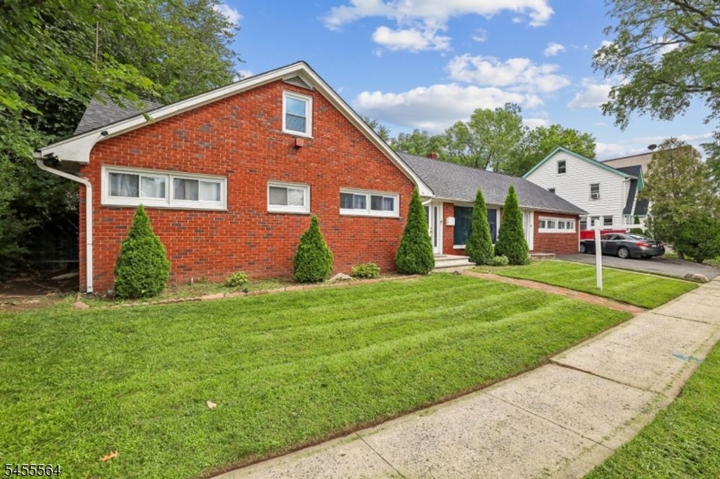 382 Amherst St, East Orange City, NJ 07018 — photo 2