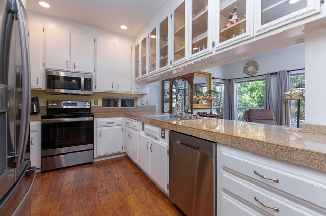 13610 Tony Ct, Pine Grove, CA 95665