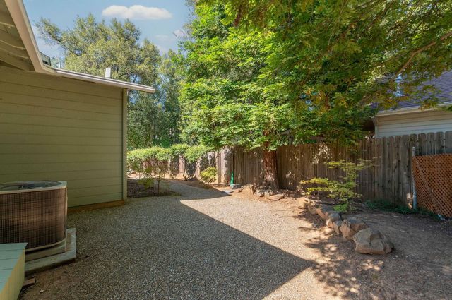 13610 Tony Ct, Pine Grove, CA 95665