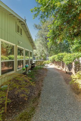 13610 Tony Ct, Pine Grove, CA 95665