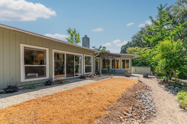 13610 Tony Ct, Pine Grove, CA 95665
