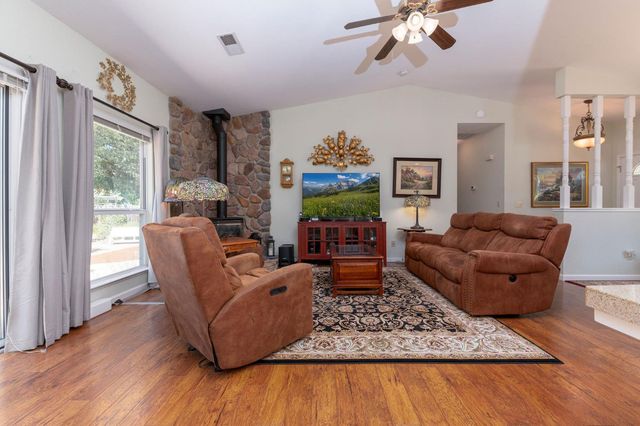 13610 Tony Ct, Pine Grove, CA 95665
