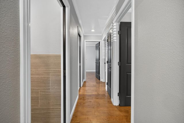 6748 Golf View Dr, Sacramento, CA 95822