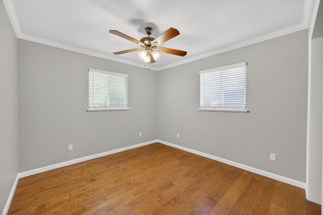 6748 Golf View Dr, Sacramento, CA 95822