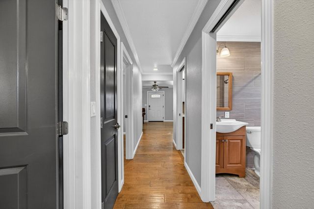 6748 Golf View Dr, Sacramento, CA 95822