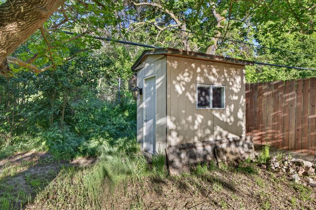 6748 Golf View Dr, Sacramento, CA 95822