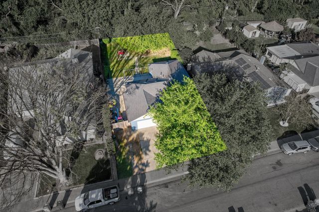 6748 Golf View Dr, Sacramento, CA 95822