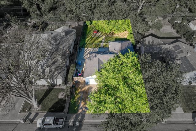 6748 Golf View Dr, Sacramento, CA 95822