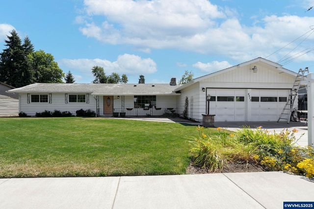 4572 Hayesville Dr NE, Salem, OR 97305