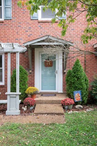 1429 Timber Valley Dr, Nashville, TN 37214