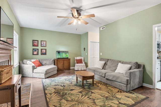 1429 Timber Valley Dr, Nashville, TN 37214