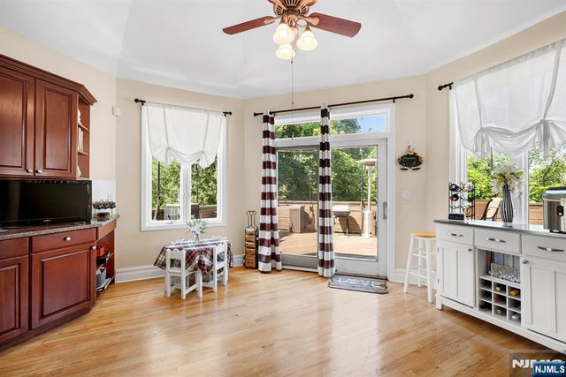 70 Farmingdale Road, Wayne, NJ 07470
