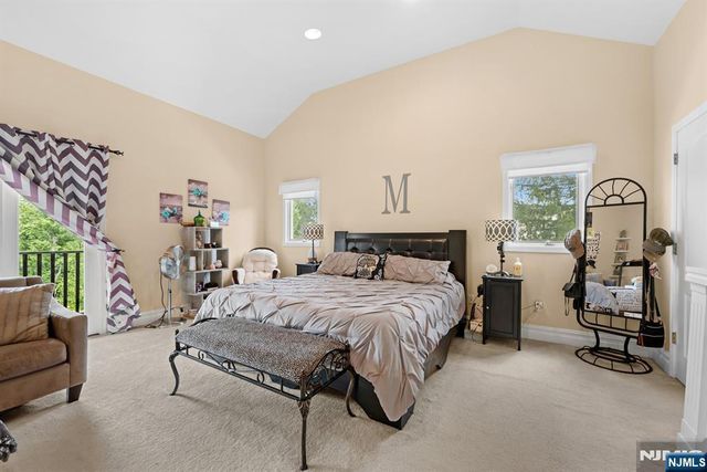 70 Farmingdale Road, Wayne, NJ 07470