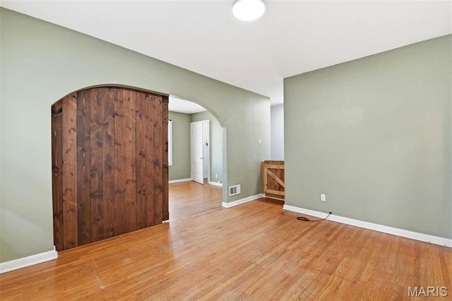 5042 Tholozan Avenue 5042 & 5042A, St Louis, MO 63109