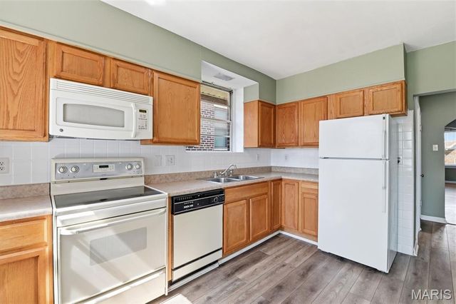 5042 Tholozan Avenue 5042 & 5042A, St Louis, MO 63109