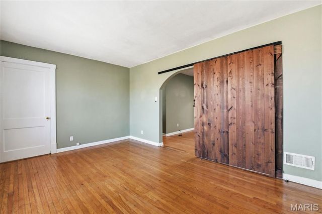 5042 Tholozan Avenue 5042 & 5042A, St Louis, MO 63109