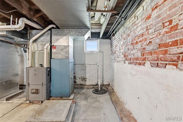 5042 Tholozan Avenue 5042 & 5042A, St Louis, MO 63109